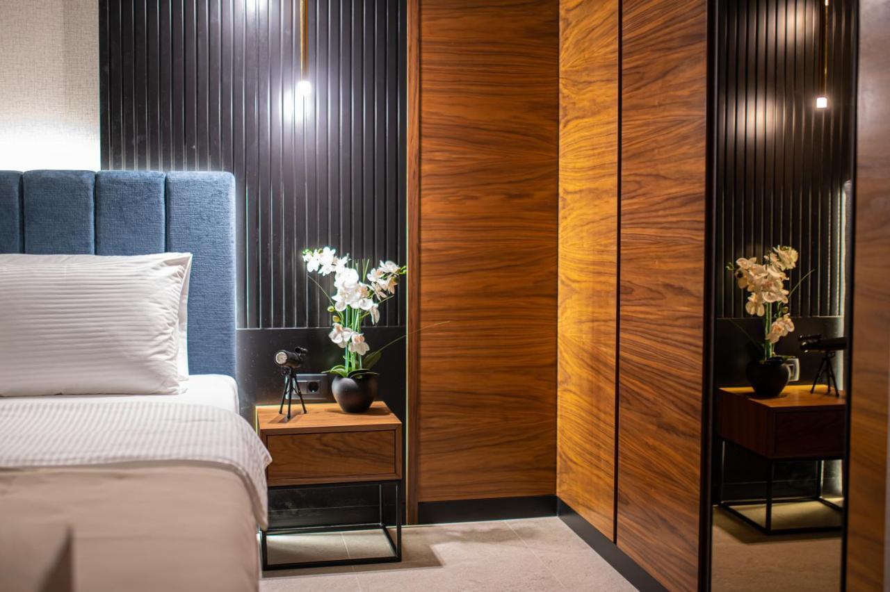Enyana Luxury Suites Kotor Bagian luar foto