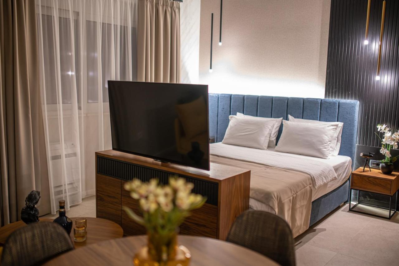 Enyana Luxury Suites Kotor Bagian luar foto